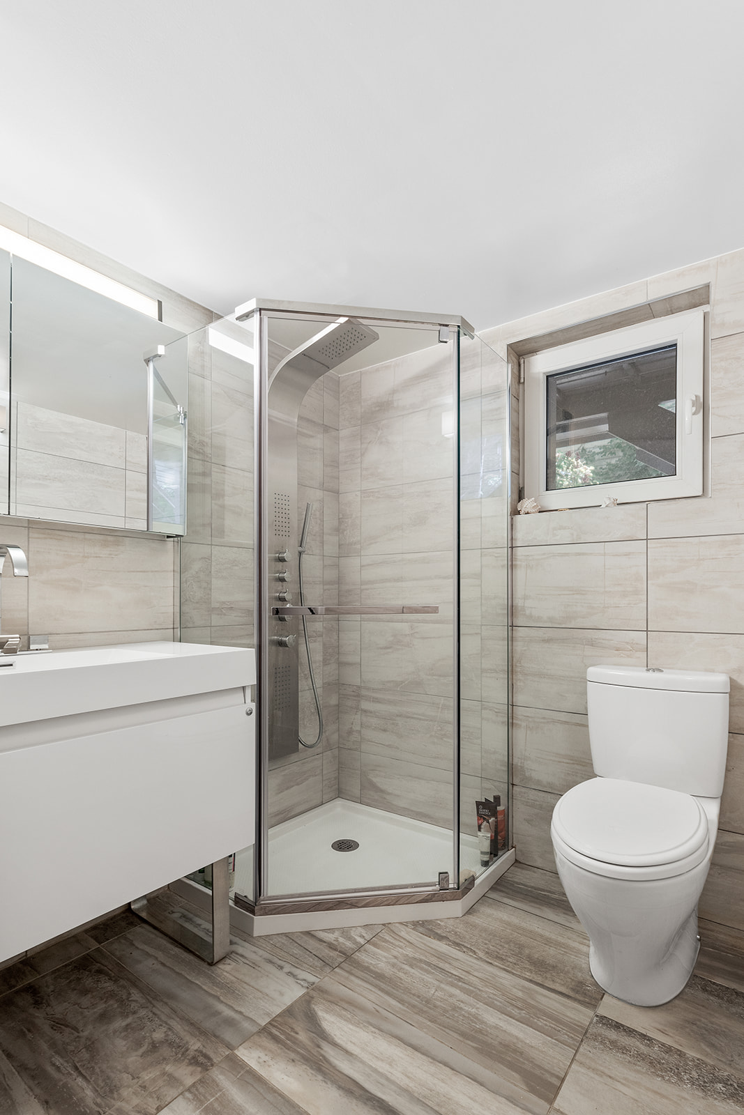 241 A Monitor Street Brooklyn, NY 11222 - Photo 7 of 16