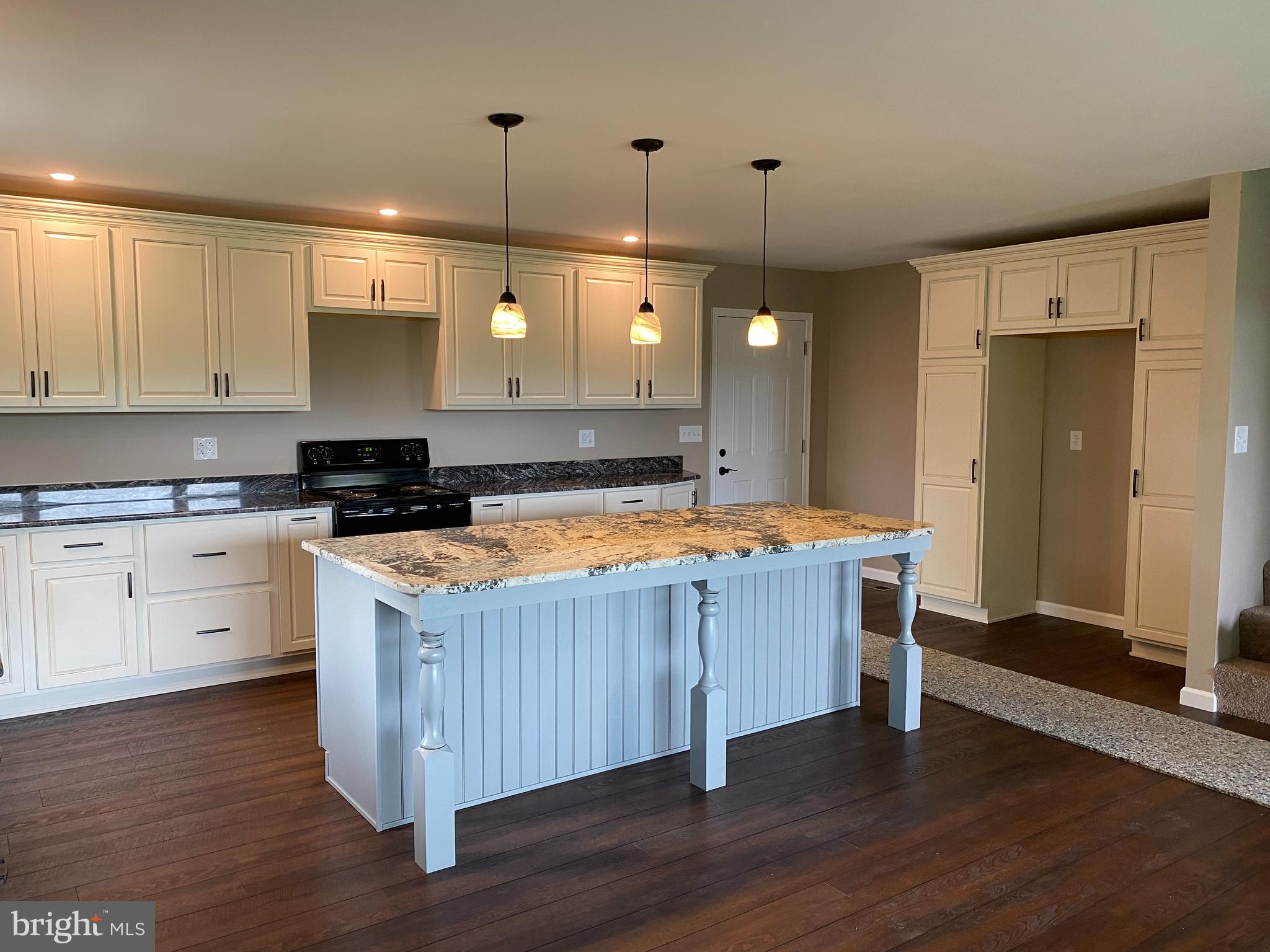 92 Reynolds Road Tamaqua, PA 18252 - Photo 3 of 15 Gallery Image 3