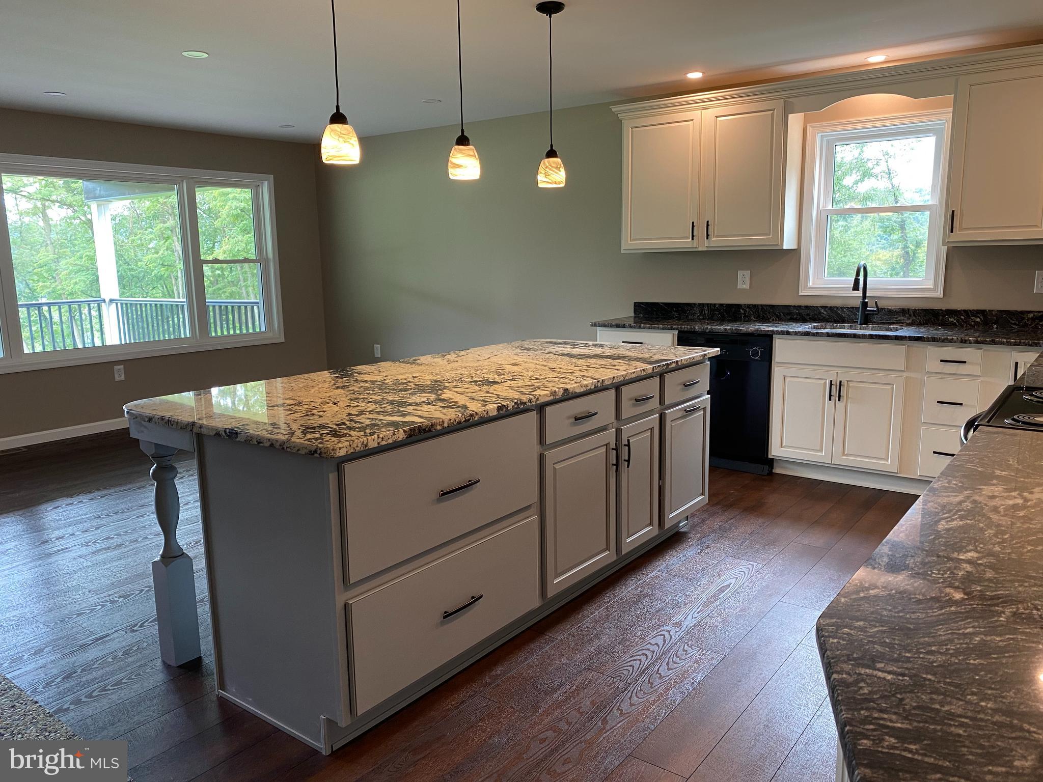 92 Reynolds Road Tamaqua, PA 18252 - Photo 4 of 15 Gallery Image 4