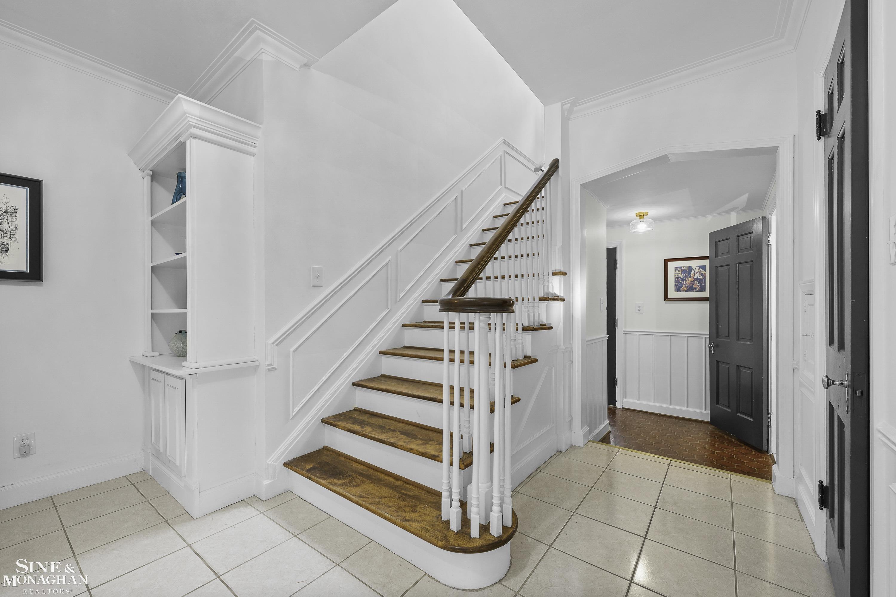 1385 Devonshire Road Grosse Pointe, MI 48230 - Photo 28 of 57 50160542-4BE3E2CB-8882-49F1-90DE-0E2DF1BCA46A.JPG