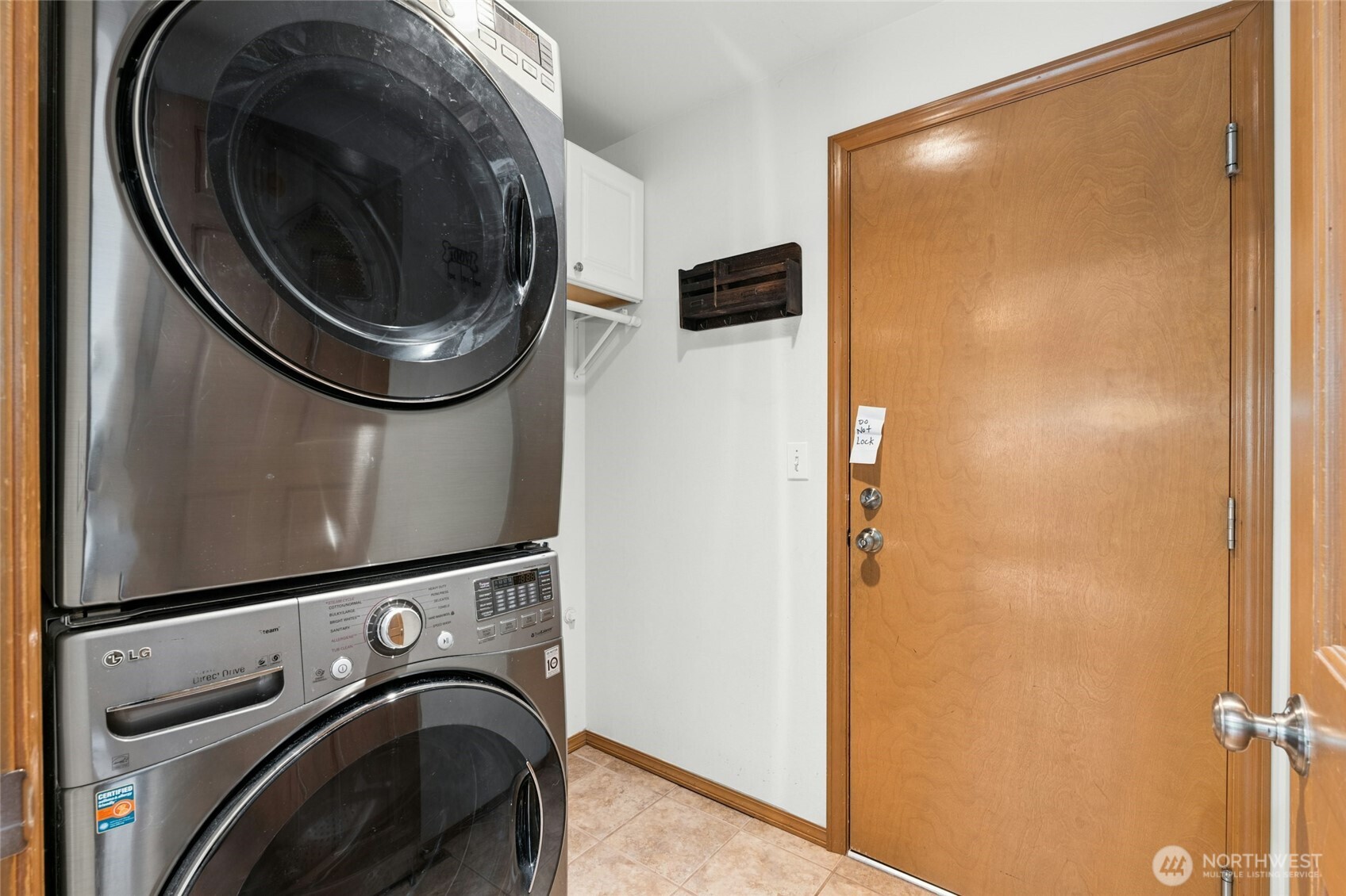 1808 Field Place Northeast Renton, WA 98059 - Photo 13 of 37