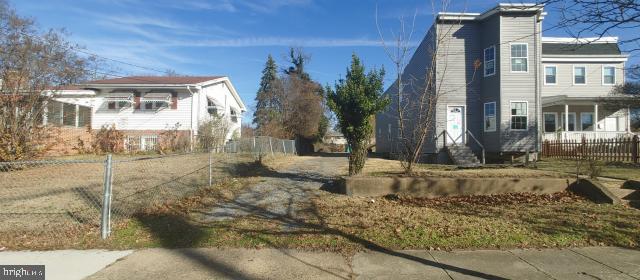 4410 Douglas Street Northeast Washington, DC 20019 - Photo 3 of 5