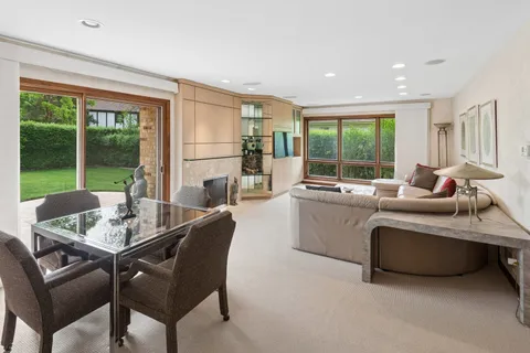 $995,000 | 2445 Vicki Lane, Northbrook, IL 60062
