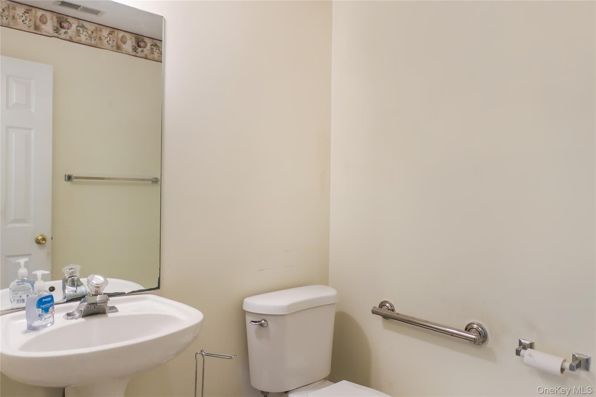 280 Ranch Circle, Unit 280 Manorville, NY 11949 - Photo 15 of 43 1st floor bathroom