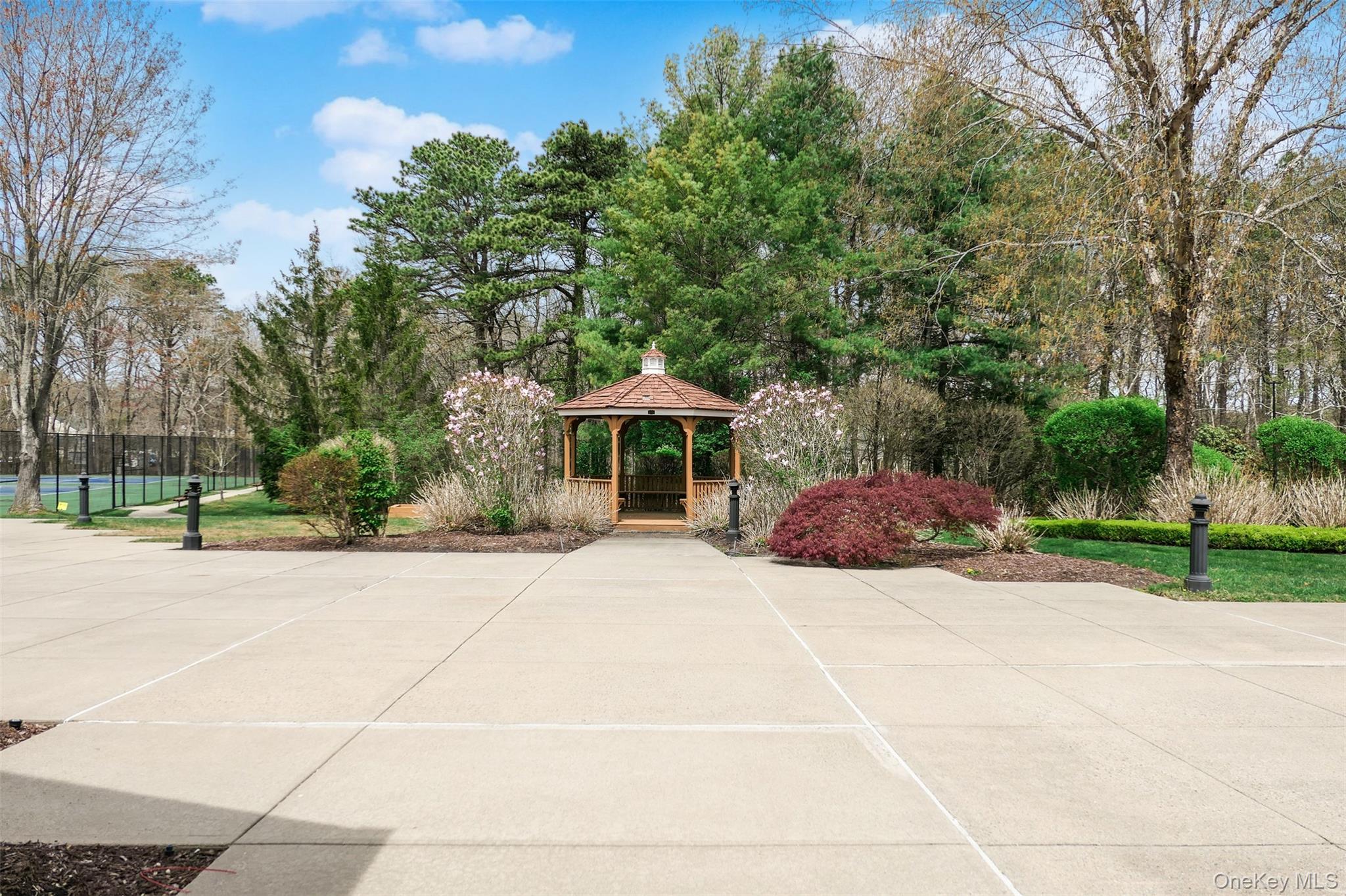 280 Ranch Circle, Unit 280 Manorville, NY 11949 - Photo 31 of 43 club house grounds
