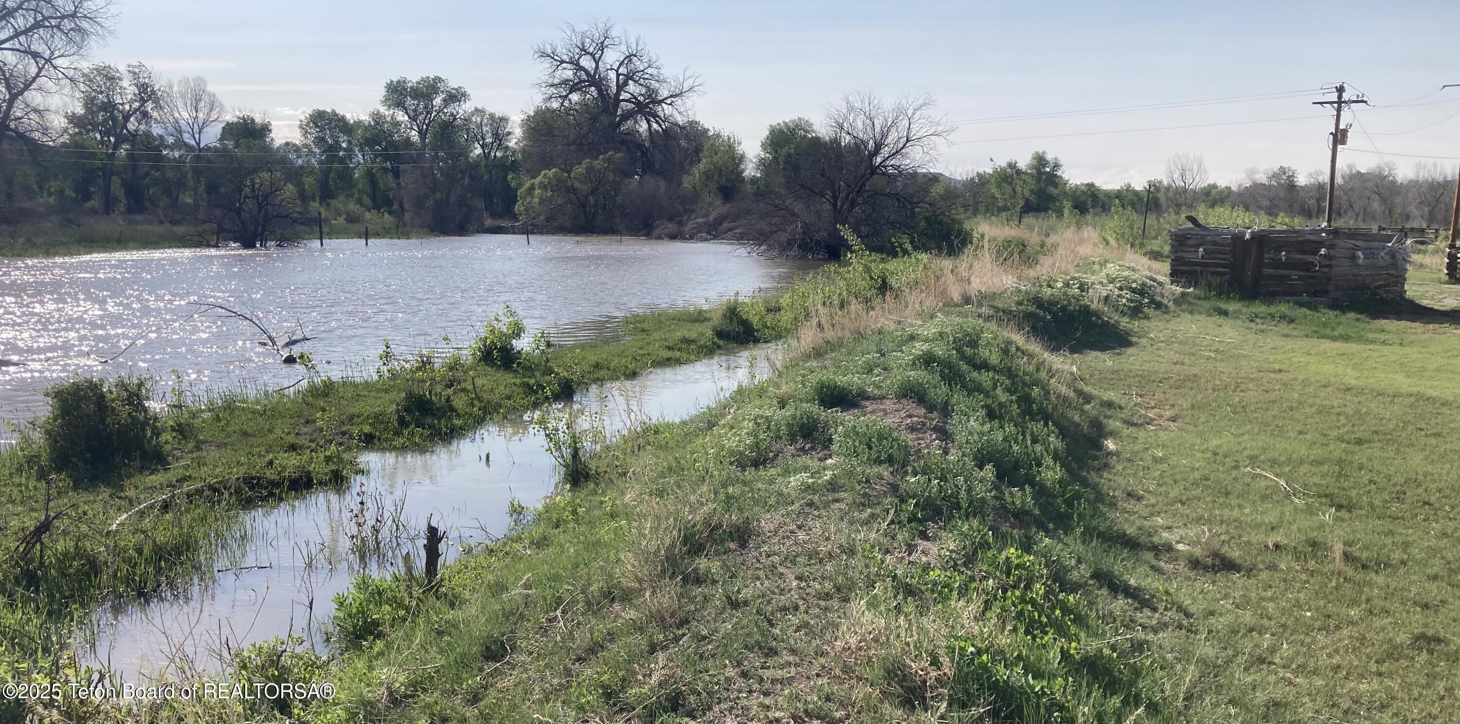 338 Gas Hills Road Riverton, WY 82501 - Photo 10 of 36 Photo Jun 02 2025, 5 43 23 PM