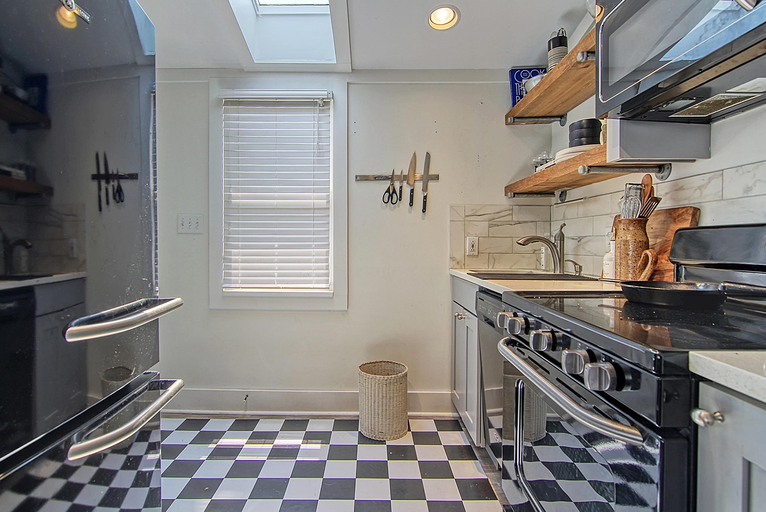 380 Sumter Street Charleston, SC 29403 - Photo 46 of 48 CREM_380 Sumter A_008