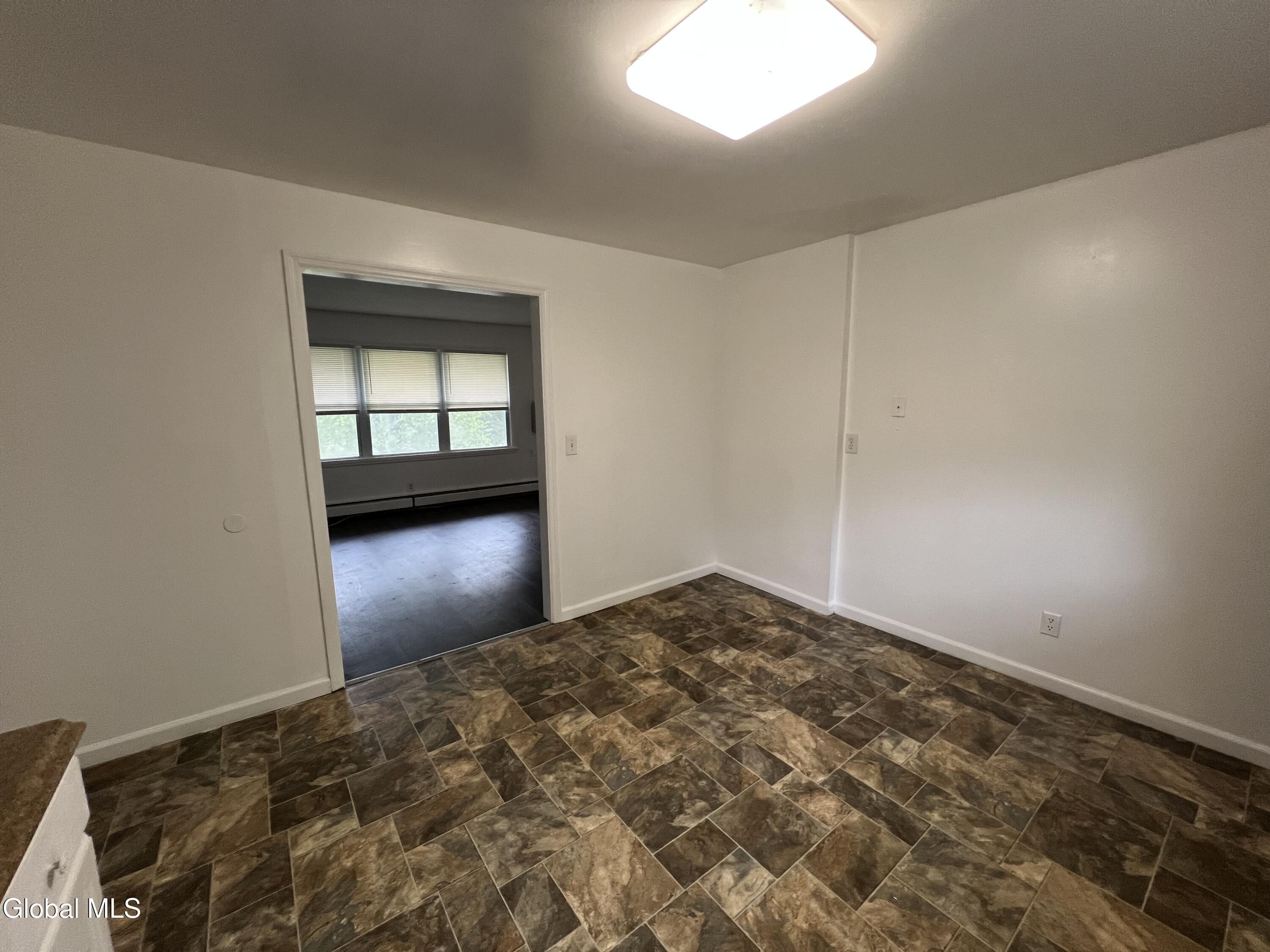 11-21 Ashdown Road, Unit 17E Clifton Park, NY 12019 - Photo 8 of 19 Kitchen