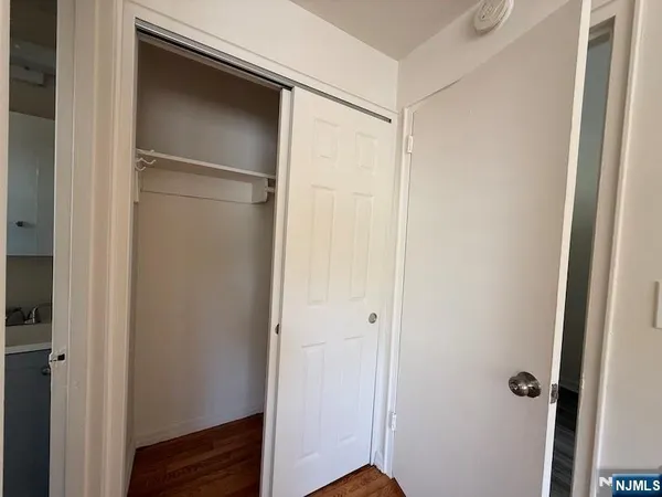 $1,695 | 107 Ross Avenue, Unit 5B, Hackensack, NJ 07601