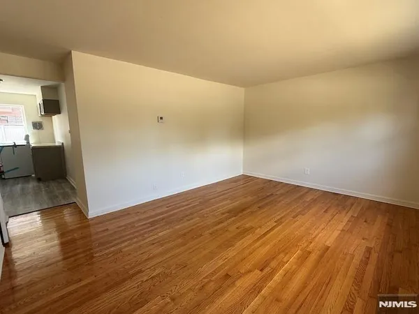 $1,695 | 107 Ross Avenue, Unit 5B, Hackensack, NJ 07601