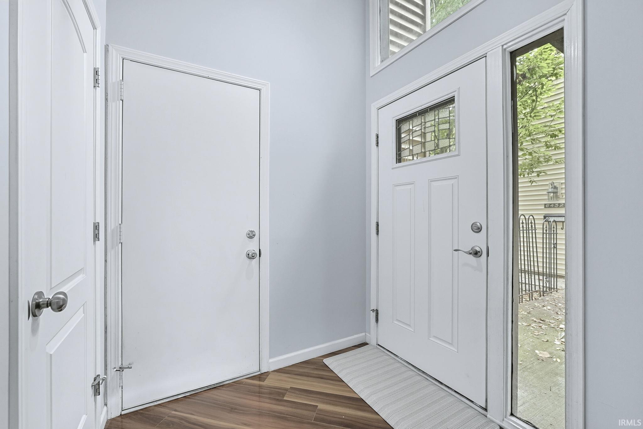 6434 Covington Road Fort Wayne, IN 46804 - Photo 2 of 22