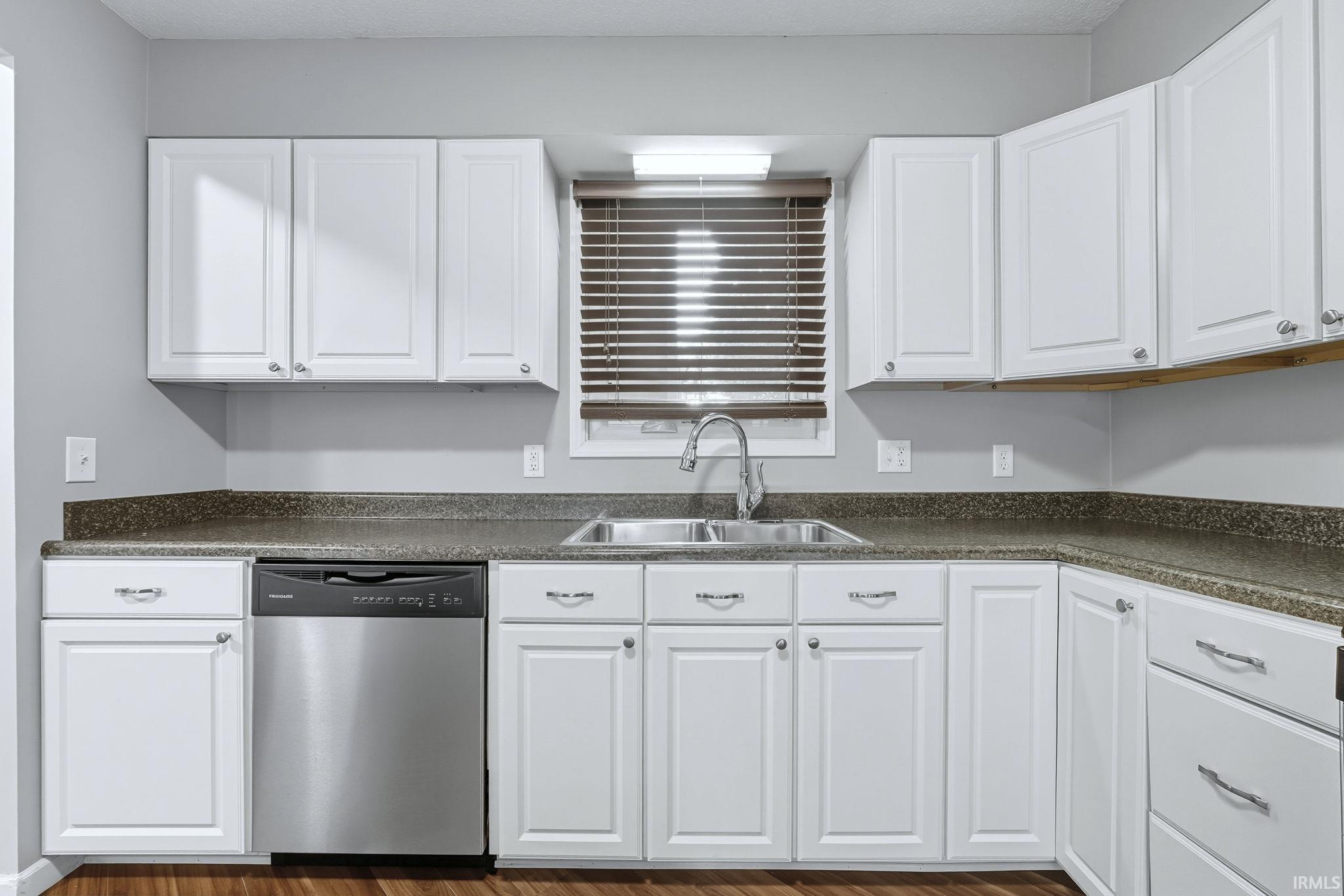 6434 Covington Road Fort Wayne, IN 46804 - Photo 9 of 22