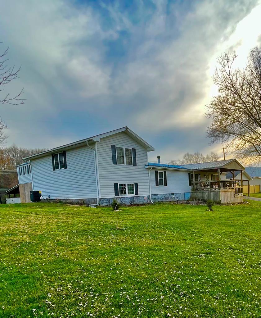 493 Rural Retreat Lake Road Rural Retreat, VA 24368 - Photo 2 of 58 Gallery Image 2