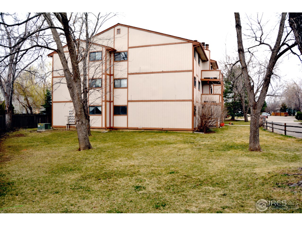 6545 Kalua Road, Unit 301 Boulder, CO 80301 - Photo 3 of 25 Gallery Image 3