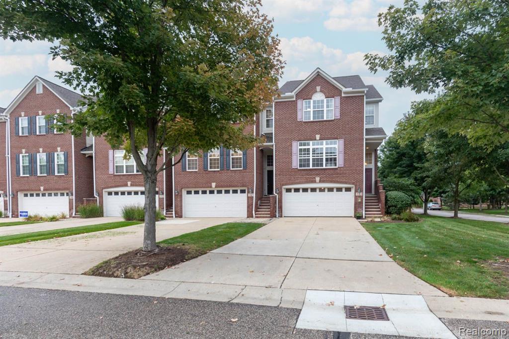 581 Cherry Orchard Road Canton, MI 48188 - Photo 2 of 50