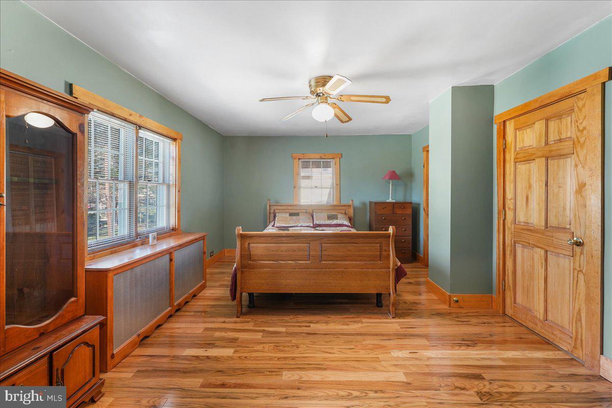 126 President Avenue Rutledge, PA 19070 - Photo 19 of 35 Main bedroom