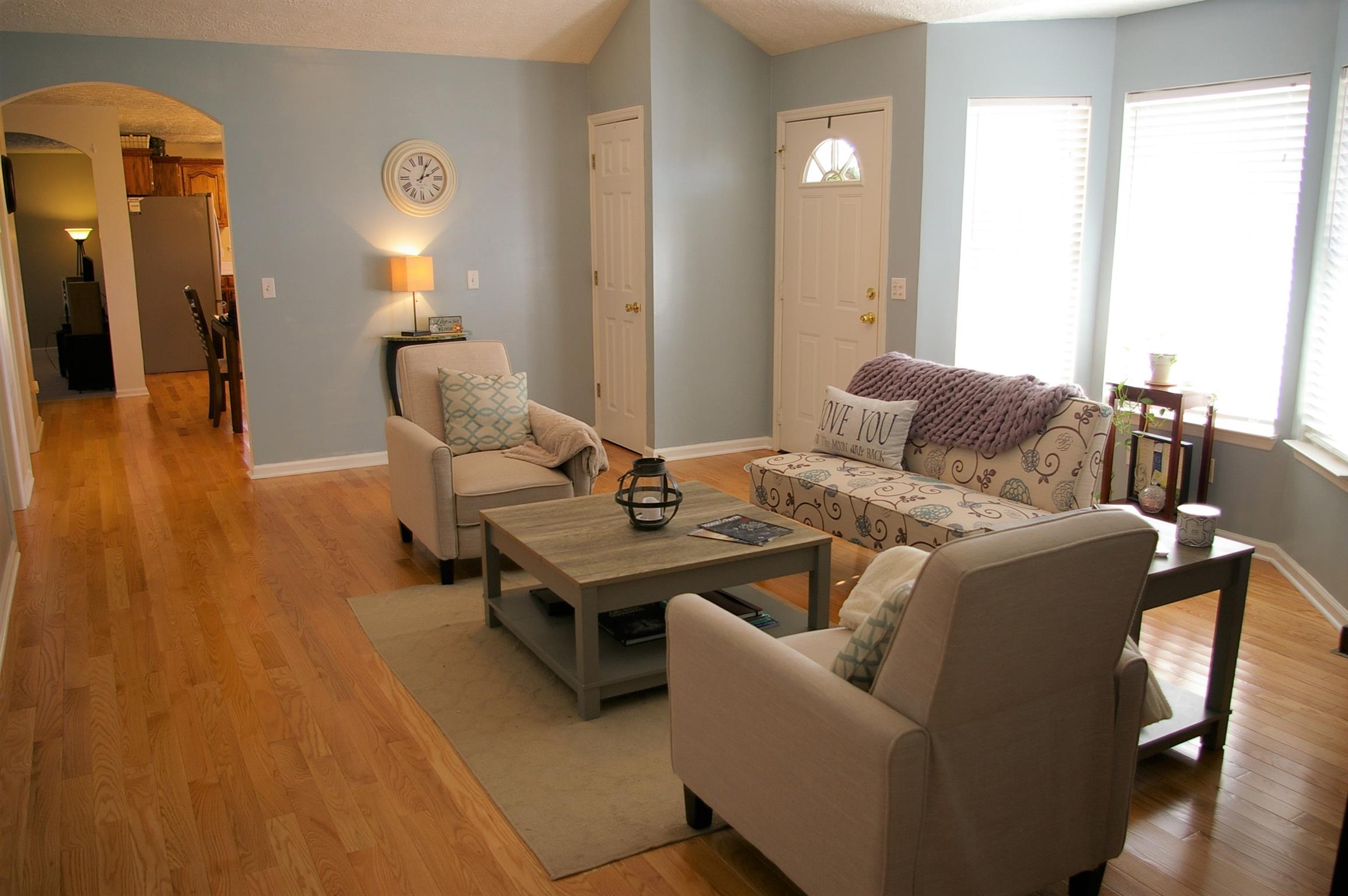 44 Old Pocahontas Road Manchester, TN 37355 - Photo 2 of 20 a living room with furniture and wooden floor