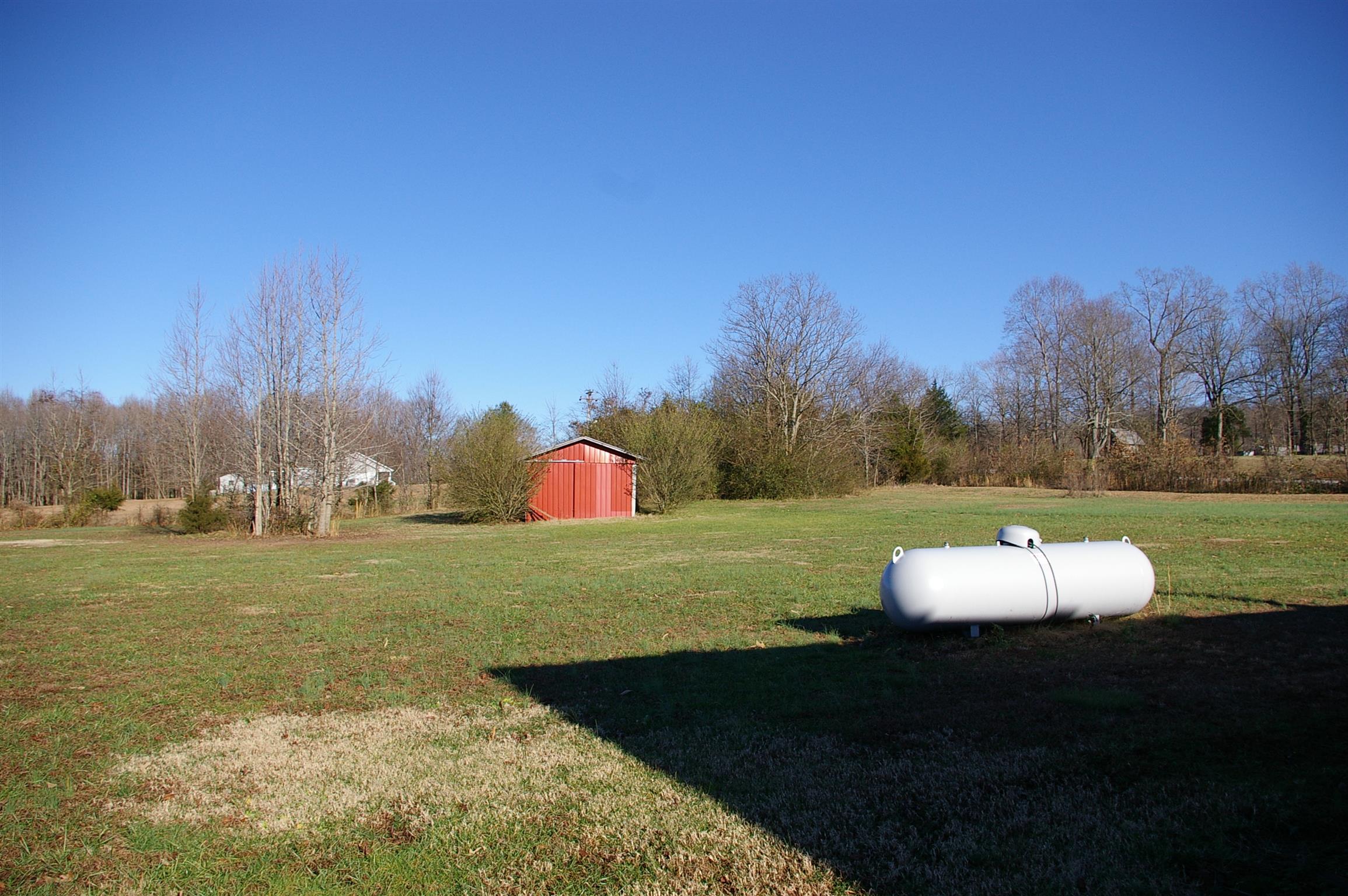 44 Old Pocahontas Road Manchester, TN 37355 - Photo 19 of 20 a view of a golf course with a garden