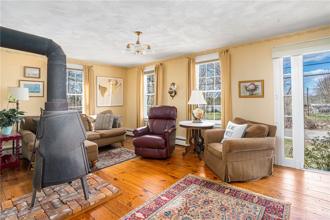 319 Arcadia Road Richmond, RI 02832 - Photo 10 of 30 Gallery Image 10