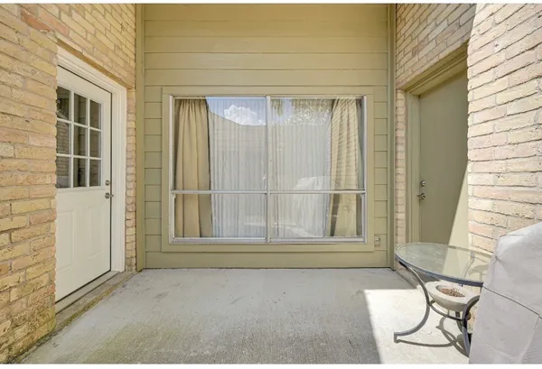 $264,900 | 15819 7 Springs Drive, Houston, TX 77084