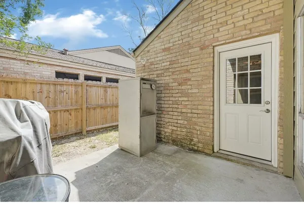 $264,900 | 15819 7 Springs Drive, Houston, TX 77084