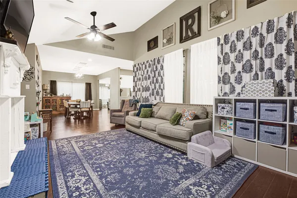 $264,900 | 15819 7 Springs Drive, Houston, TX 77084