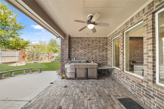 a view of a house with entertaining space