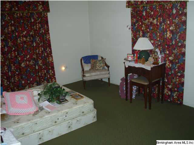 405 Elm Street Southwest Bessemer, AL 35022 - Photo 6 of 12