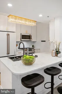 $725,000 | 915 E Street Northwest, Unit 1105, Washington, DC 20004
