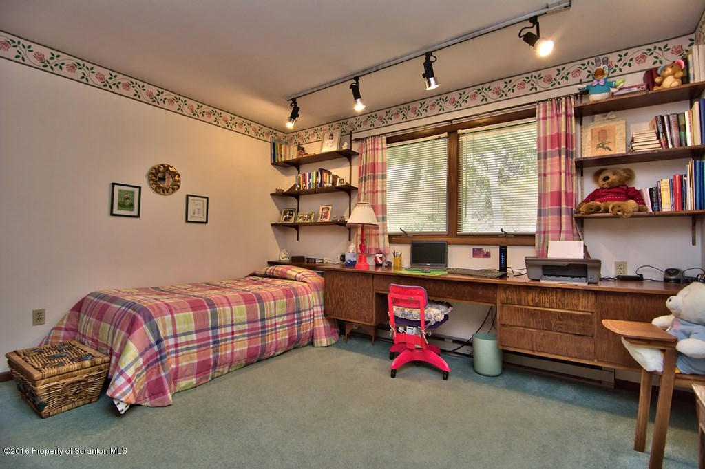 2189 Port Royal Road Clarks Summit, PA 18411 - Photo 9 of 52 Gallery Image 9