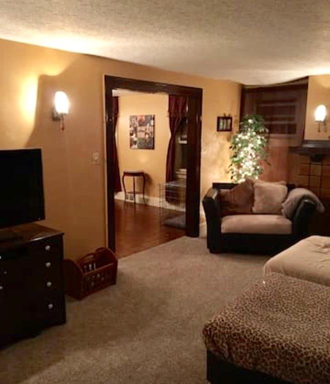 31 Radium Street Observatory Hill, PA 15214 - Photo 4 of 6 Second floor living room