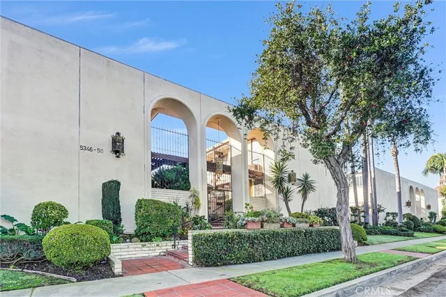 $819,000 | 5348 Fairview Boulevard, Unit 3, Ladera Heights, CA 90056