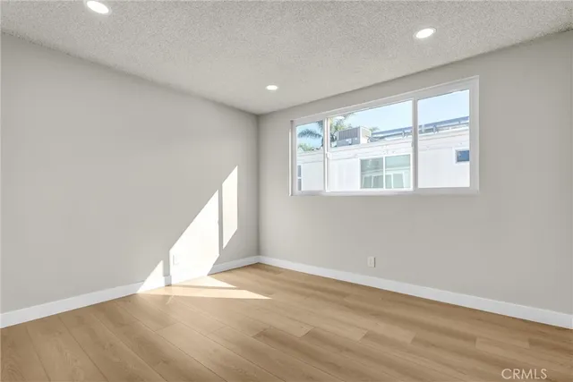 $819,000 | 5348 Fairview Boulevard, Unit 3, Ladera Heights, CA 90056