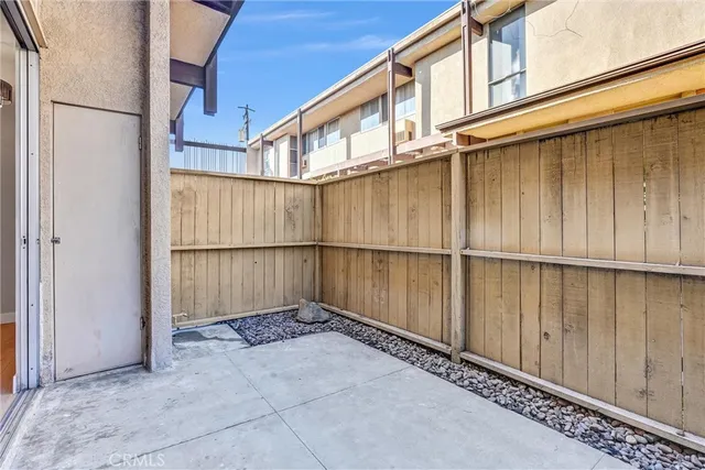 $819,000 | 5348 Fairview Boulevard, Unit 3, Ladera Heights, CA 90056