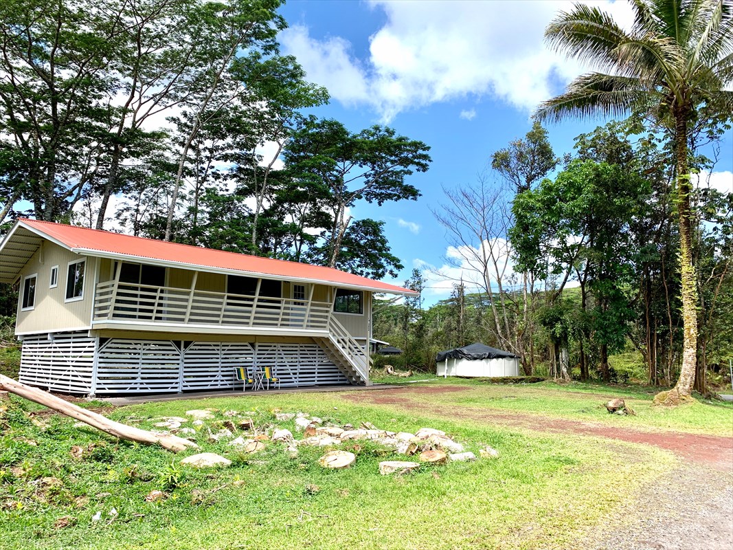 14-3404 Hawaii Road Pahoa, HI 96778 - Photo 18 of 22 a view of a house with a yard