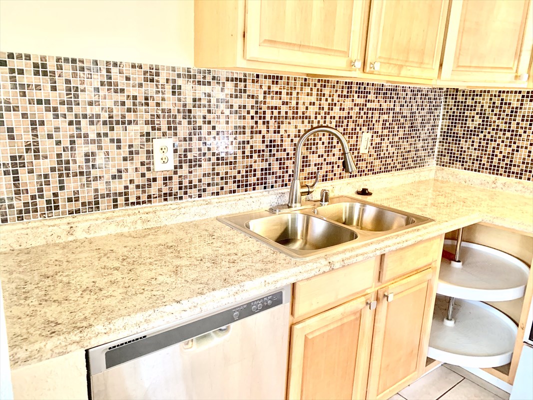 14-3404 Hawaii Road Pahoa, HI 96778 - Photo 5 of 22 a bathroom with a sink and a bathtub