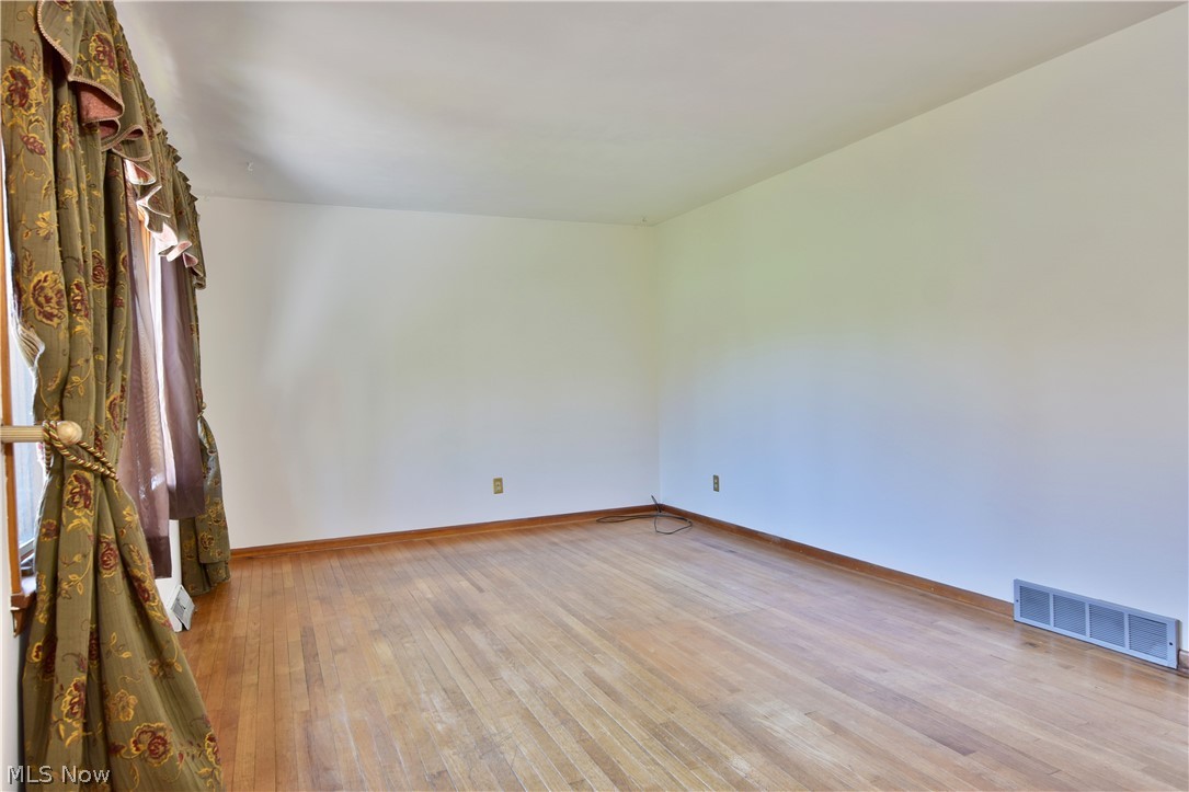 6313 Phillips Rice Road Cortland, OH 44410 - Photo 5 of 35 Gallery Image 5