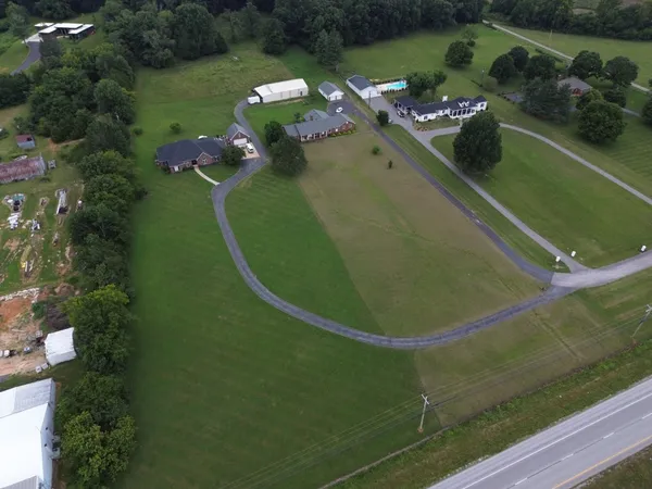 $415,000 | 127 Cornerstone Place, Russellville, KY 42276