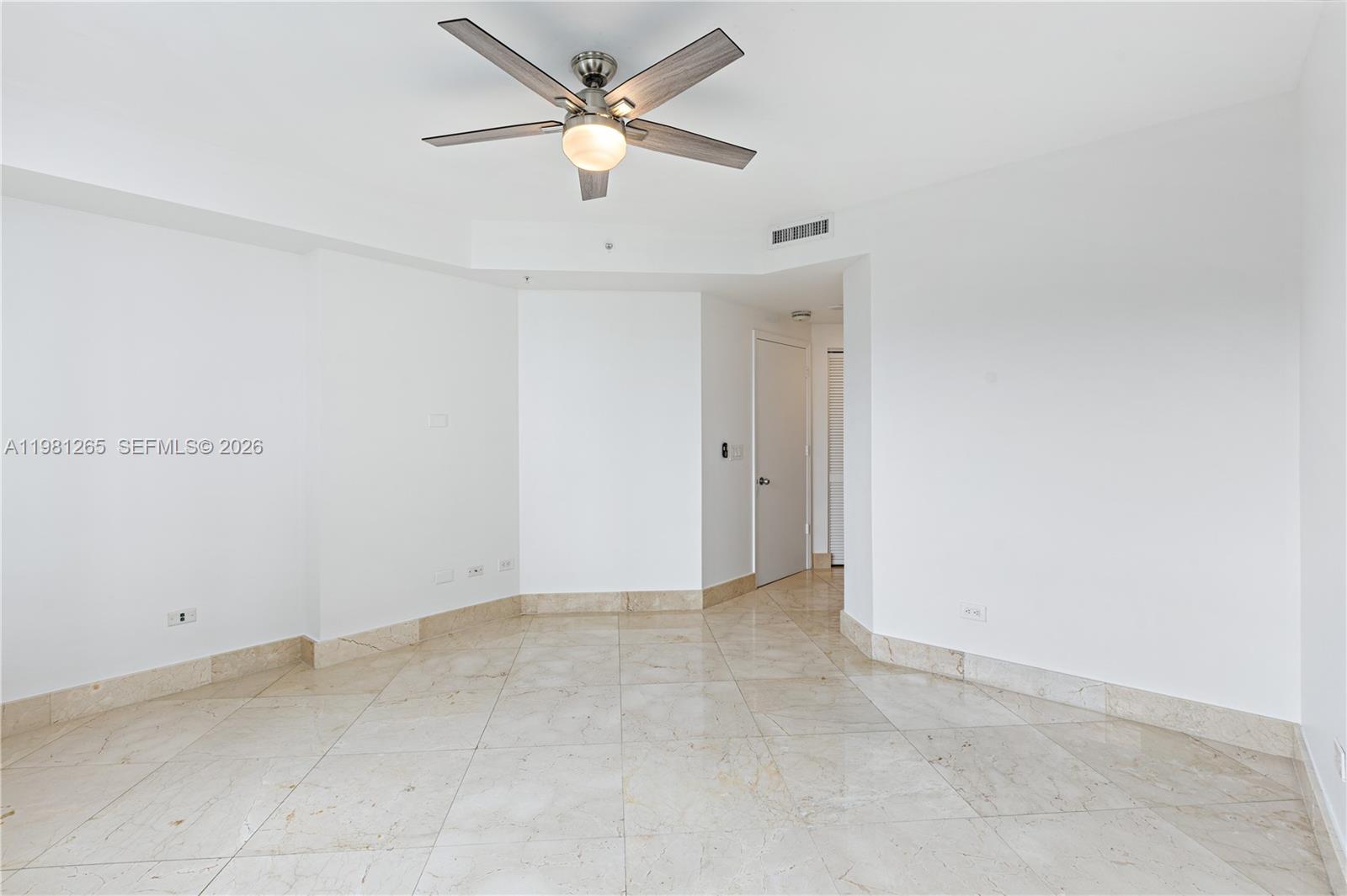 848 Brickell Key Drive, Unit 903 Miami, FL 33131 - Photo 15 of 35