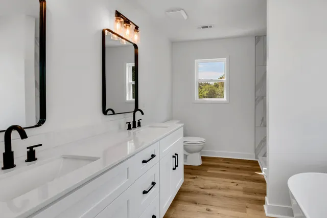 $289,000 | 504 South Market Street, Paris, TN 38242