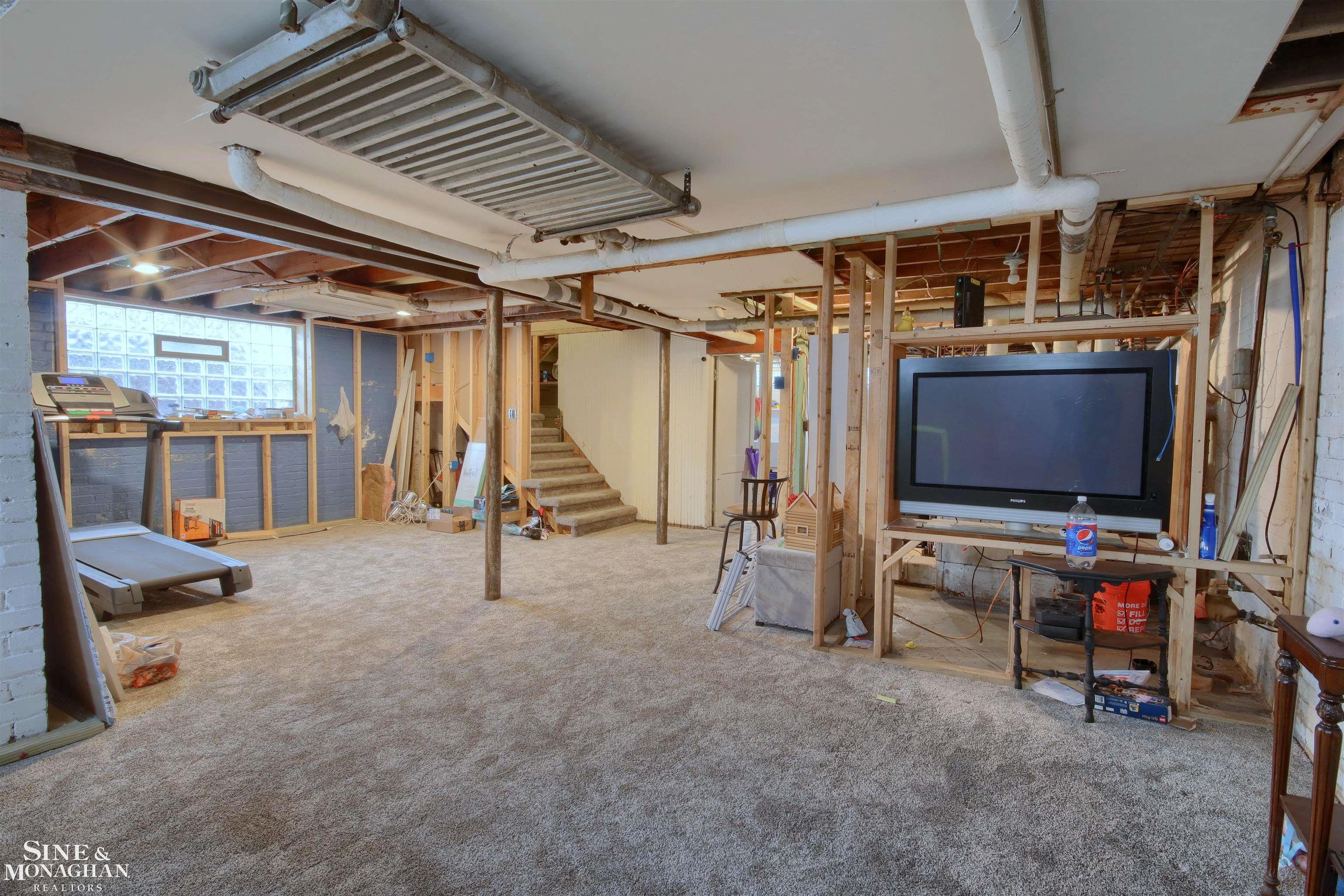 883 Westchester Road Grosse Pointe, MI 48230 - Photo 22 of 32 50099592-21.JPG