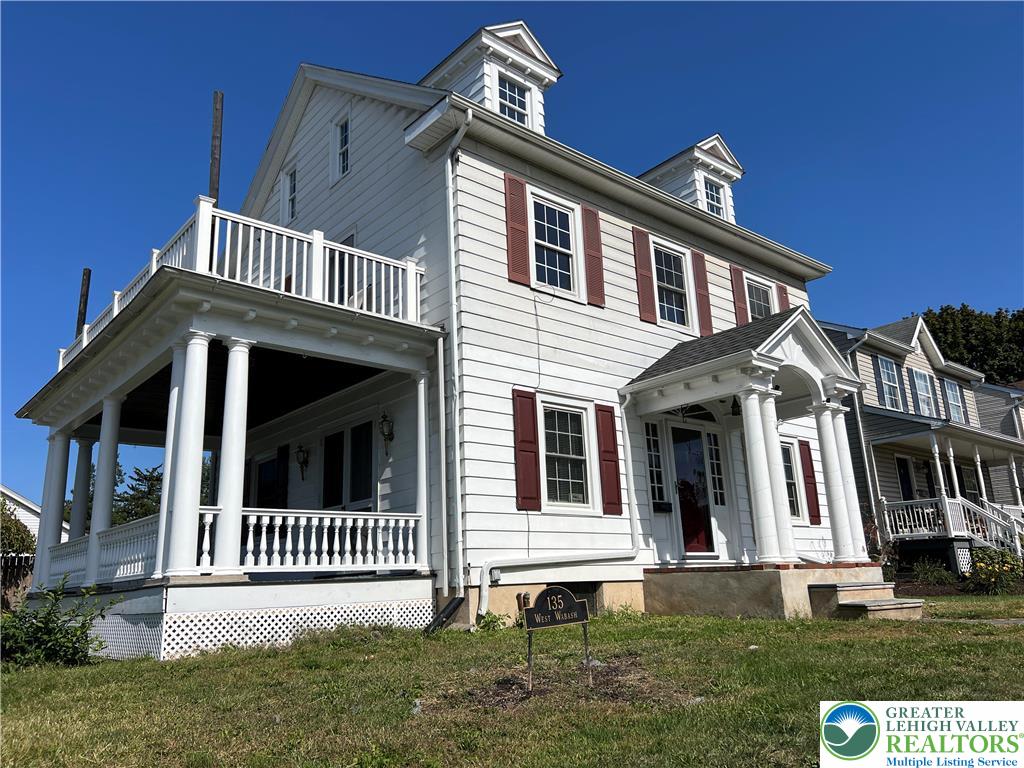 135 West Wabash Street Allentown, PA 18103 - Photo 1 of 69 a front view of a house with garden