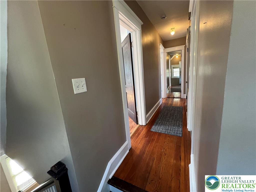 135 West Wabash Street Allentown, PA 18103 - Photo 38 of 69 a view of gallery with wooden floor