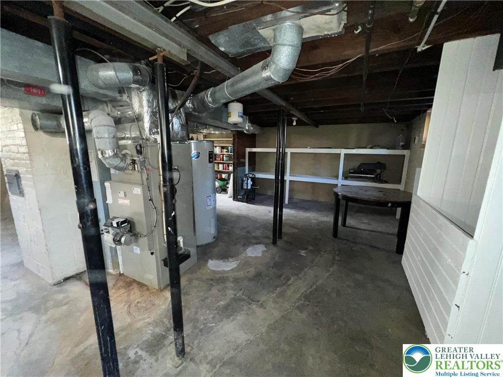 135 West Wabash Street Allentown, PA 18103 - Photo 49 of 69 a view of a room with wooden floor