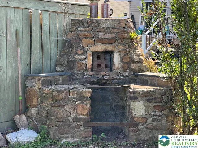 $359,000 | 135 West Wabash Street, Allentown, PA 18103