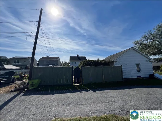 $359,000 | 135 West Wabash Street, Allentown, PA 18103