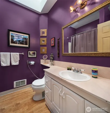 $700,000 | 18115 Beall Road Southwest, Vashon, WA 98070