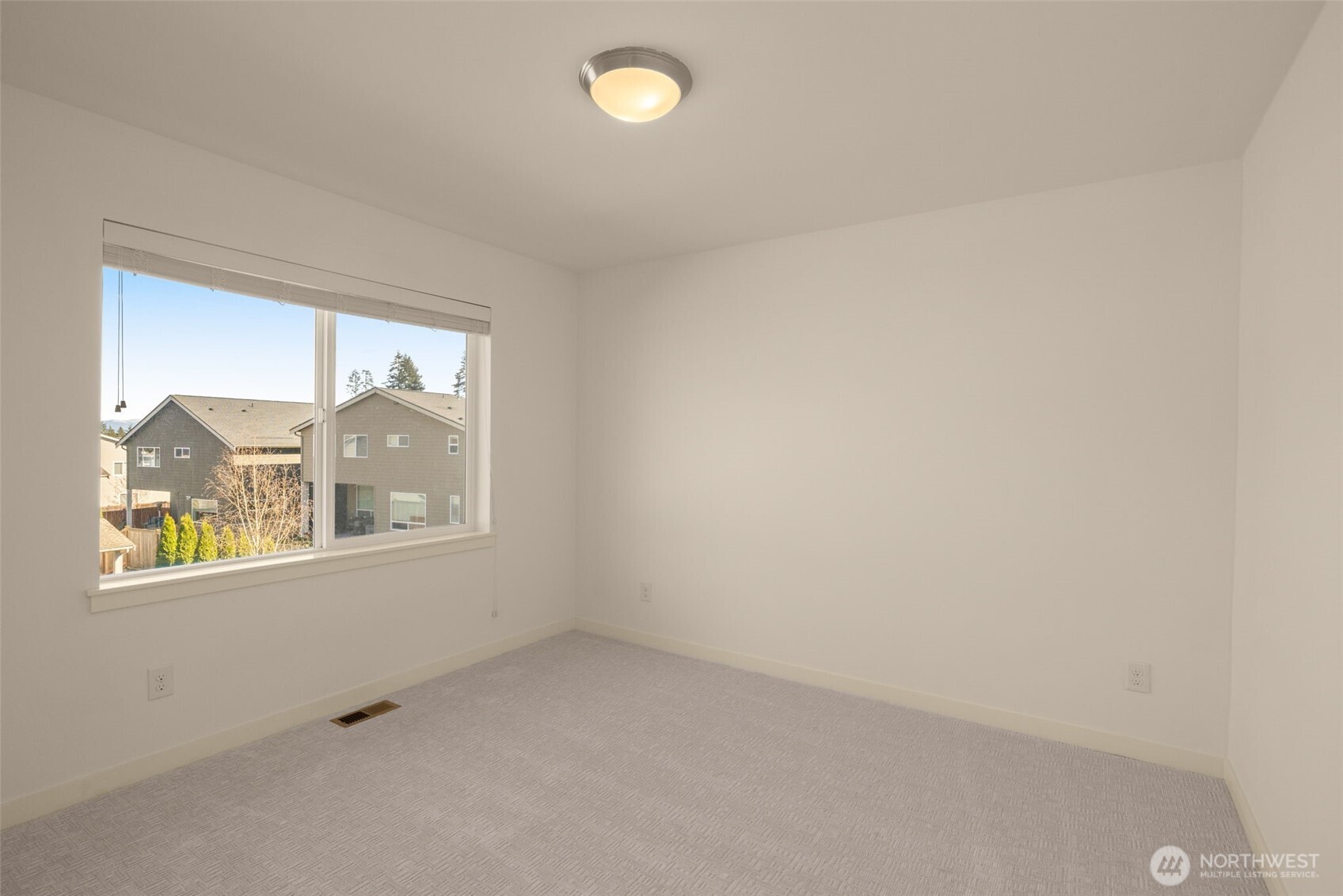 24 174th Place Southwest Bothell, WA 98012 - Photo 25 of 33 an empty room with a window