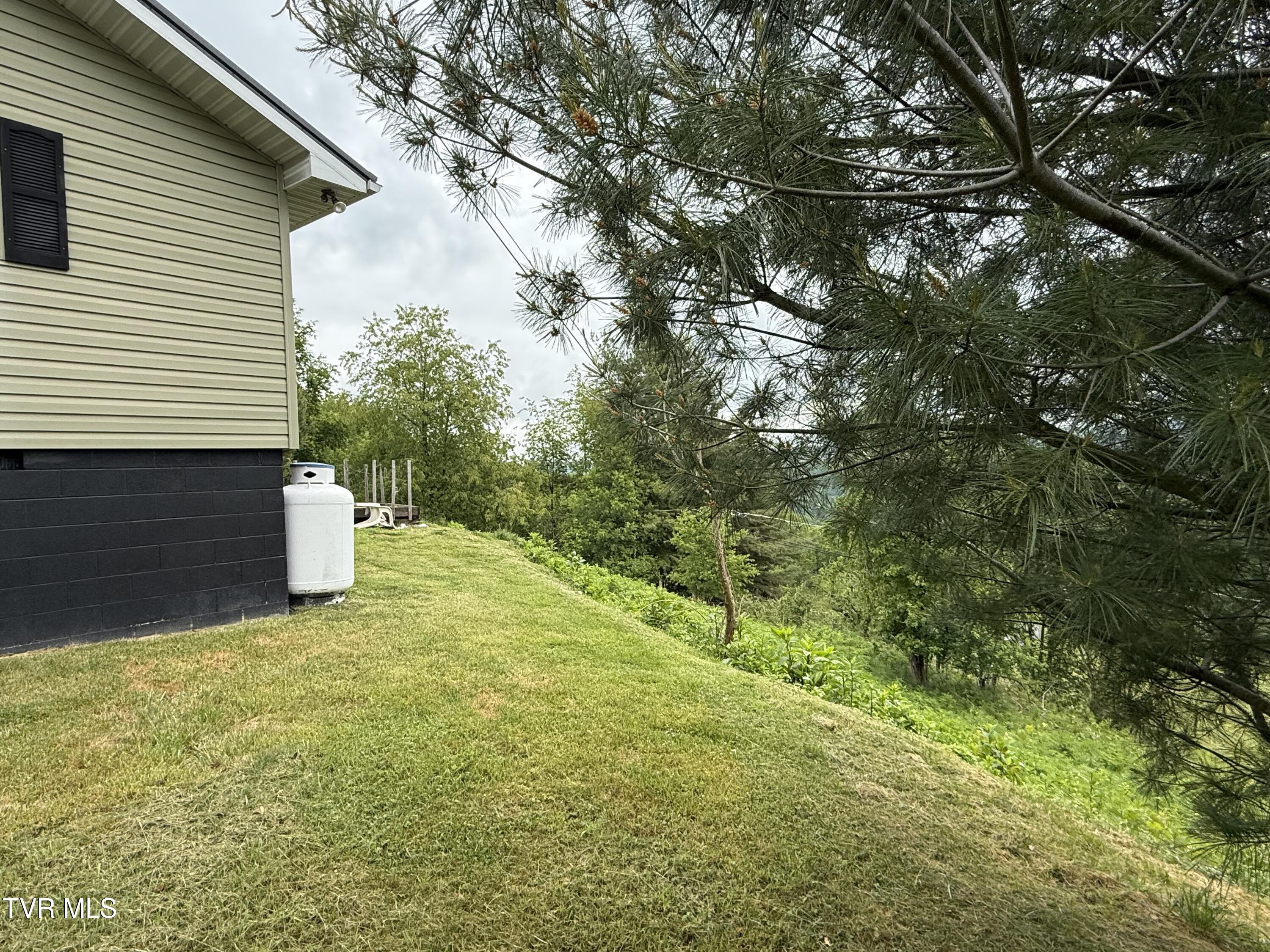 8216 Duncan Gap Road Wise, VA 24293 - Photo 25 of 30 IMG_5094