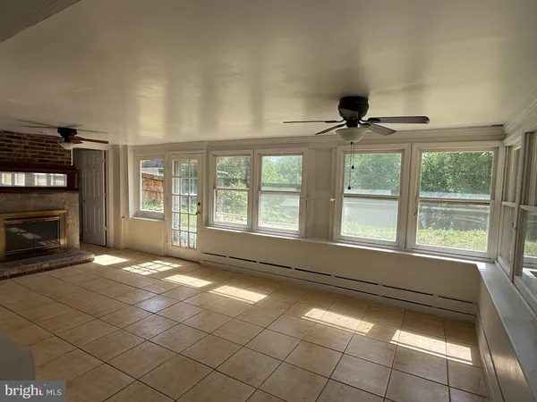 $2,300 | 14212 Fisher Avenue, Woodbridge, VA 22191